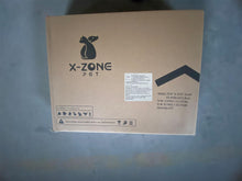 X-ZONE PET packaging box for outdoor cat house, including product dimensions and weight details.